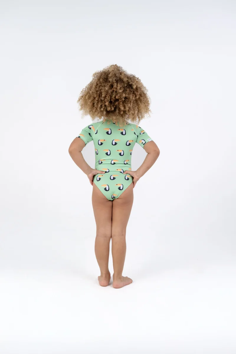 GIRL'S SHORT SLEEVE SWIMSUIT - Toucan Paradise – Image 3